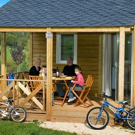 Village De - La Cascade 3*