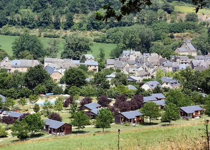 Aldeamento Turístico Village De - La Cascade Sainte-Eulalie-d'Olt